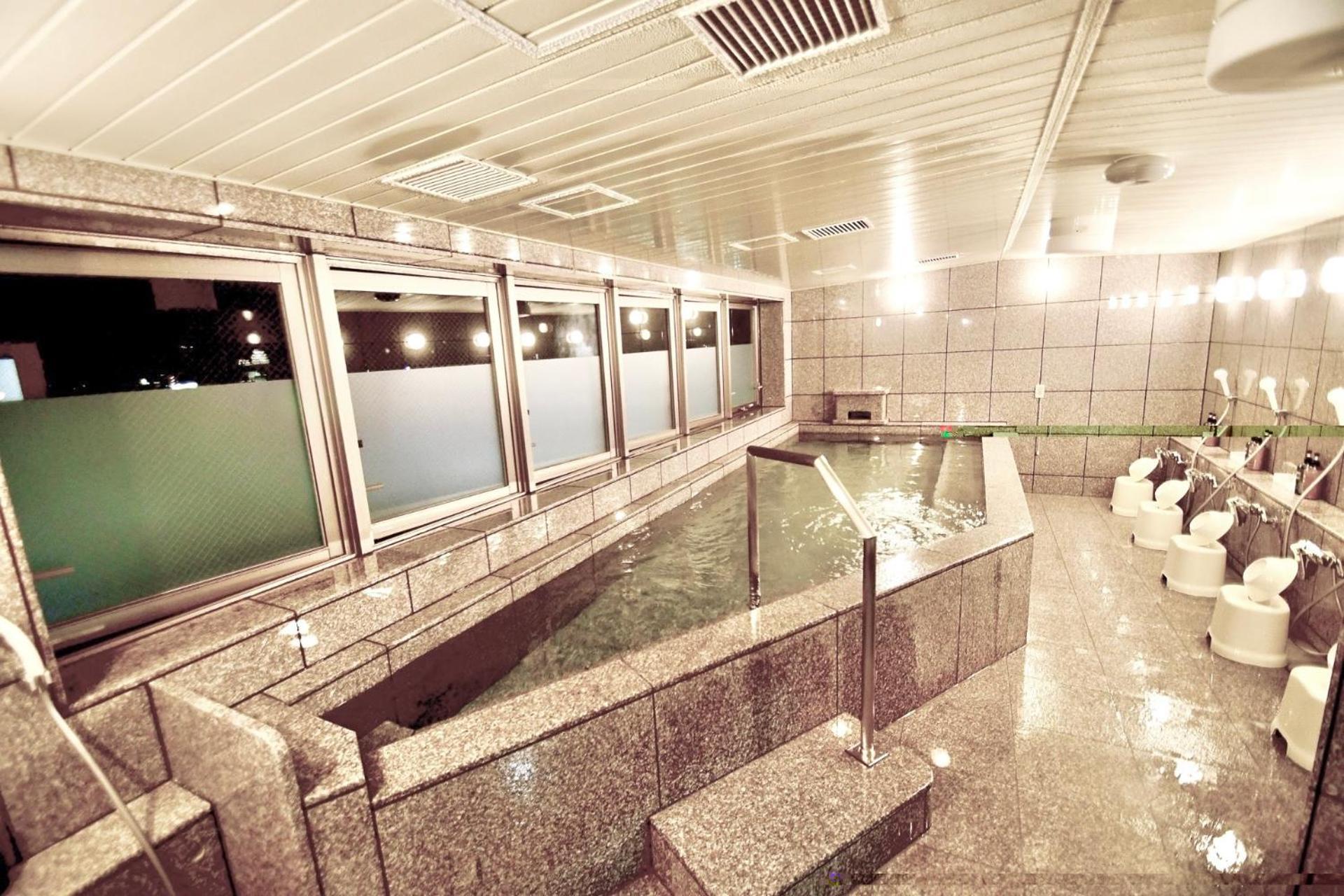 Himeji Ekimae Universal Hotel Minamiguchi Exterior photo